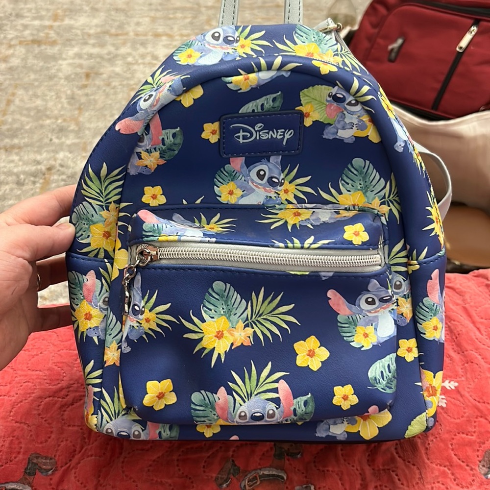 Disney snatch backpack